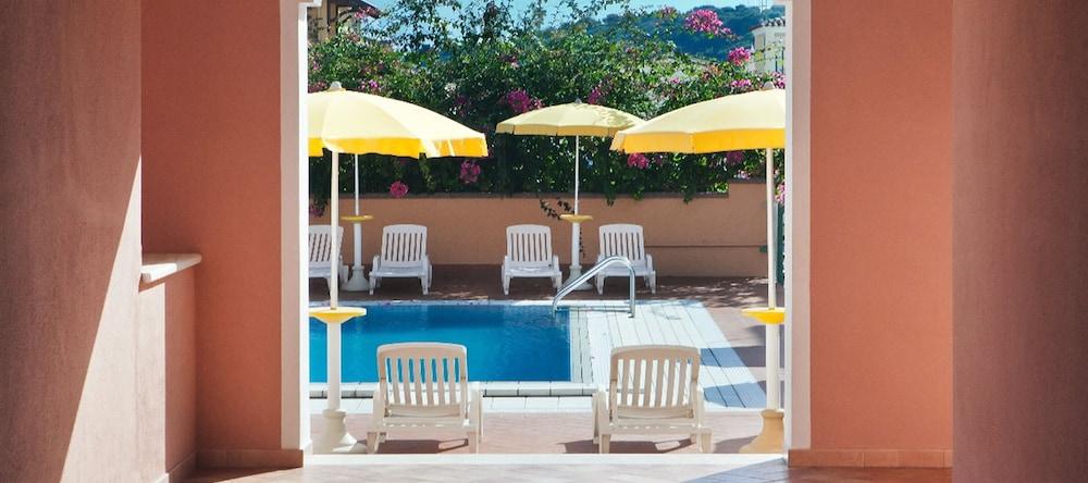 Residence Sos Alinos Cala Liberotto Dış mekan fotoğraf